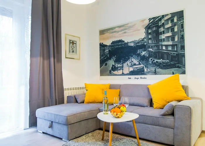 Polai Center Apartments